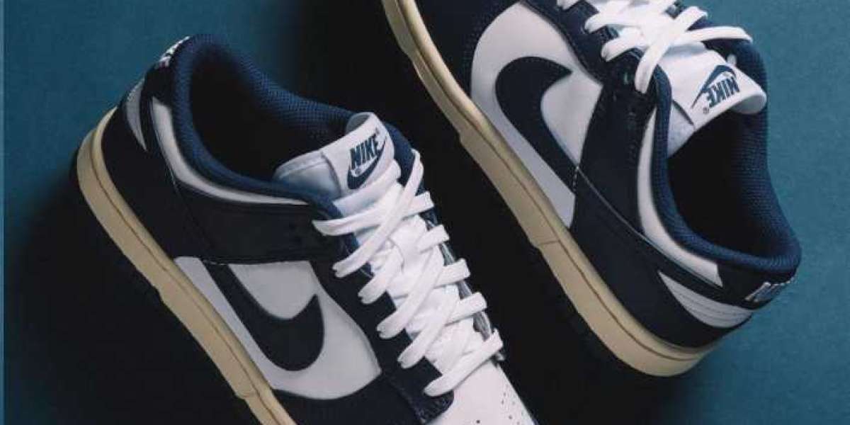 Especial Navidad: Nike Dunk Low Retro Navy