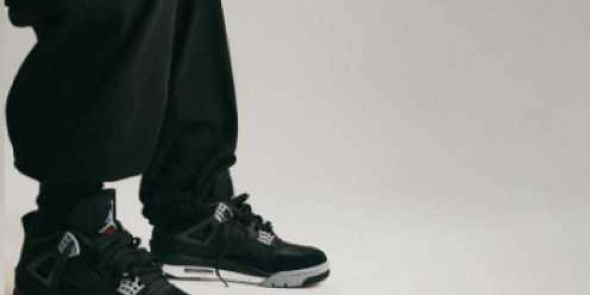 Air Jordan 4 Retro Black: Style Unleashed